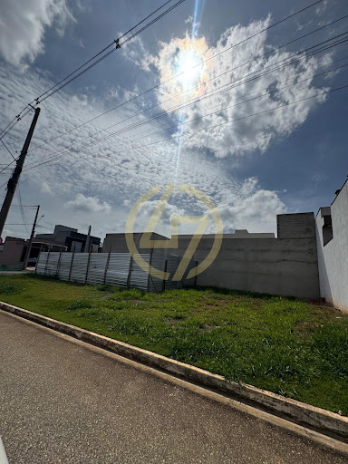 Lote no Condomínio Lago Dos Ipês - Itapetininga, Sp