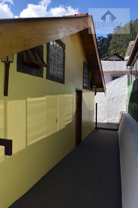 Casa à venda com 4 quartos, 3 suítes, 4 vagas e 110m² no Cascatinha, Petrópolis (RJ) — foto 24 de 25