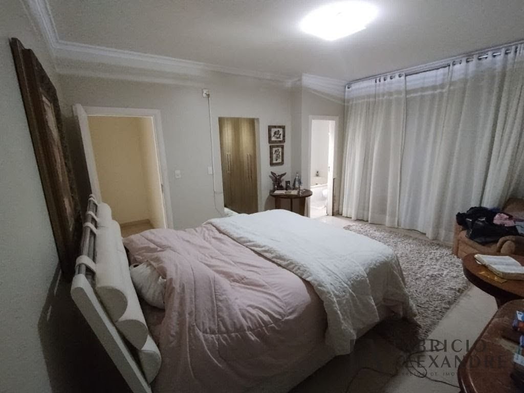 Casa à venda com 5 quartos, 5 suítes, 4 vagas e 320m² no Parque Residencial Damha, São José do Rio Preto (SP) — foto 13 de 30