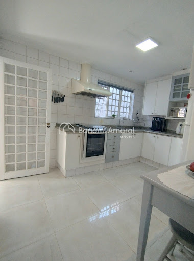 Casa, 3 quartos, 270 m² - Foto 10