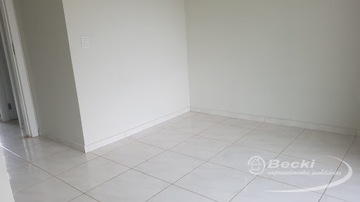 Casa à Venda no Jarivatuba, Joinville | 2 Quartos, R$270mil