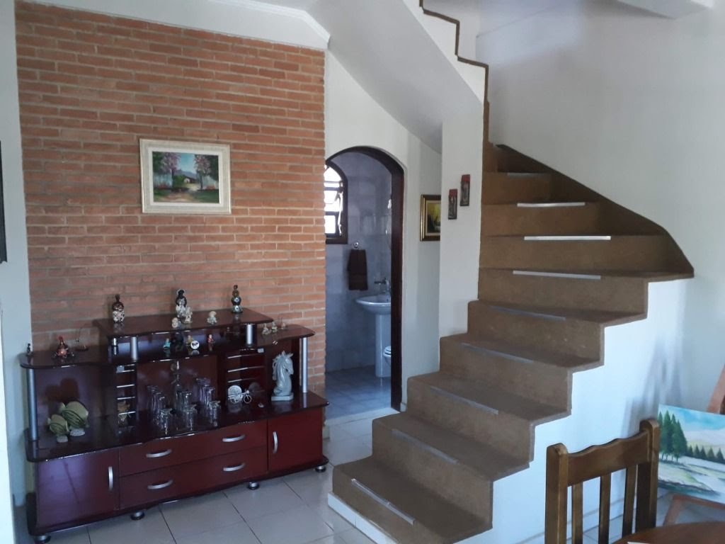 Casa à venda com 3 quartos, 1 suíte, 2 vagas e 160m² no Jardim Renata, Arujá (SP) — foto 5 de 20
