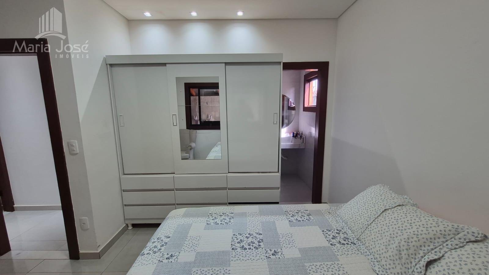Casa à venda com 3 quartos, 2 suítes, 3 vagas e 221m² no Boa Vista, Sete Lagoas (MG) — foto 23 de 30