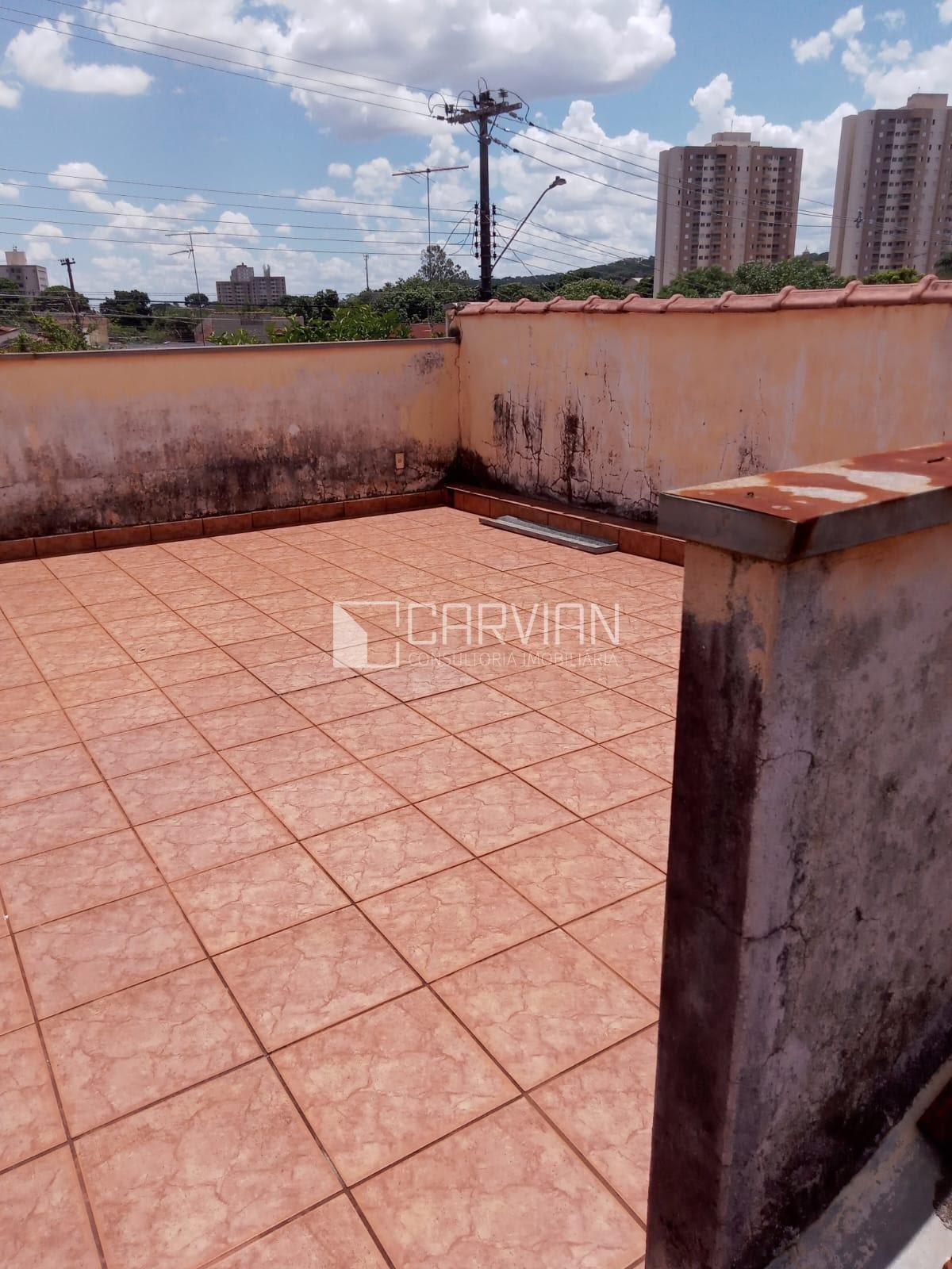 Casa à venda com 3 quartos, 2 banheiros, 2 vagas e 142m² no Jardim Castelo Branco, Ribeirão Preto (SP) — foto 8 de 10