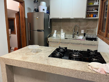 Casa à Venda em Arraial, Porto Seguro: 2 Suítes, 100m², Centro