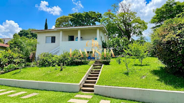 Casa Térrea c/ 871m2 de terreno Vila Santista  -  Atibaia