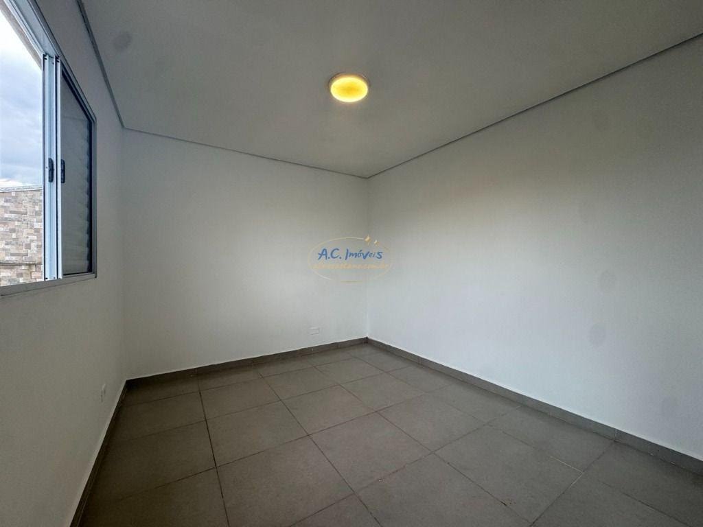 Casa à venda com 3 quartos, 1 banheiro, 2 vagas e 110m² no Vila Tupi, Praia Grande (SP) — foto 20 de 23