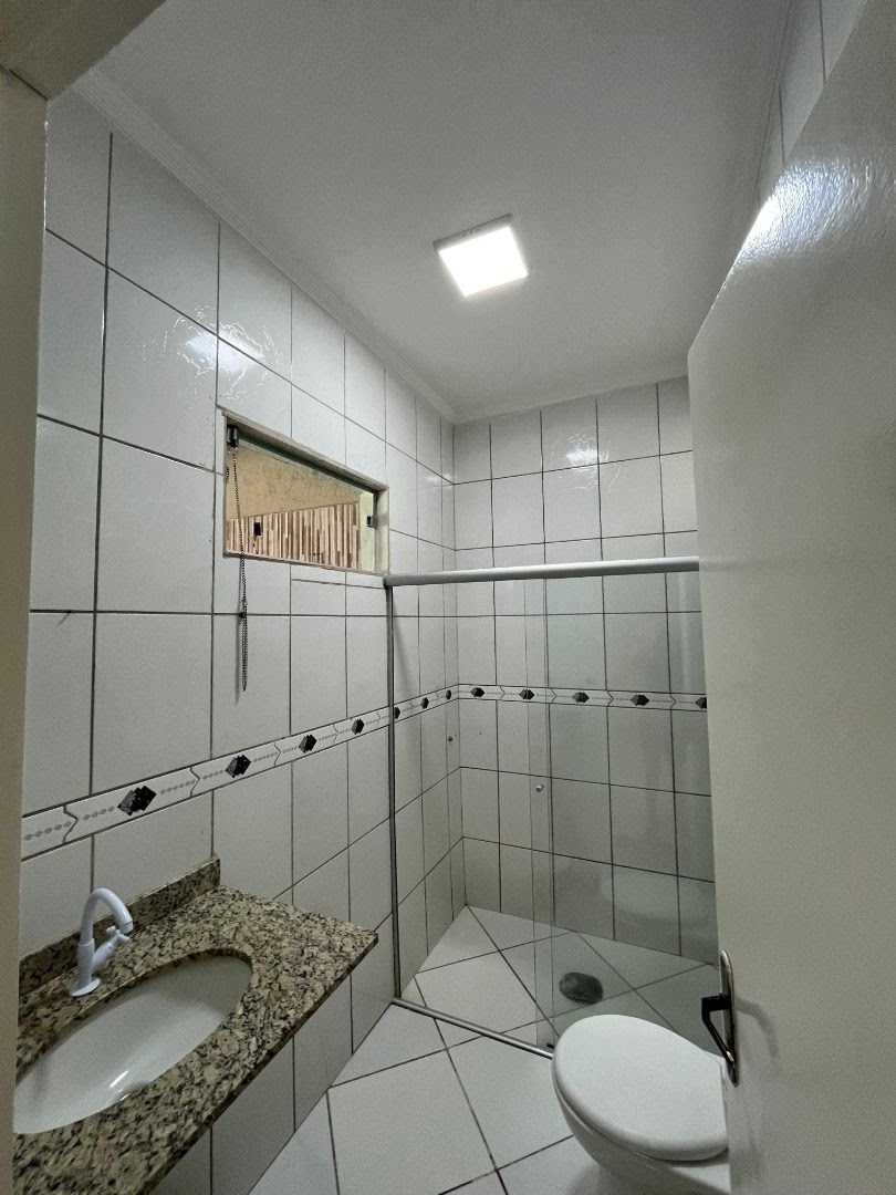 Casa à venda com 3 quartos, 2 suítes, 4 vagas e 178m² no Parque Residencial Cândido Portinari, Ribeirão Preto (SP) — foto 10 de 11