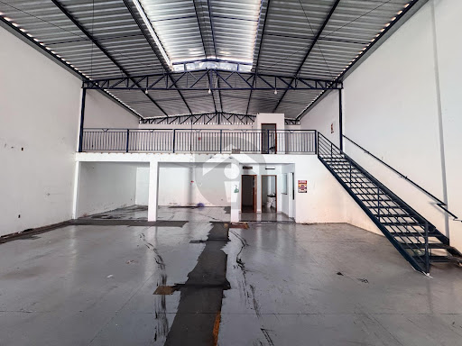 Barracão para Locação em Jardim Alvorada, Alfenas | 312m²