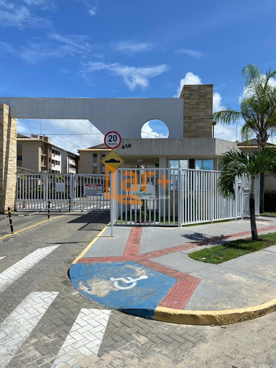 Apartamento para alugar com 2 quartos, 1 banheiro e 55m² no Zona de Expansão (olhos D'agua, Barra dos Coqueiros — foto principal