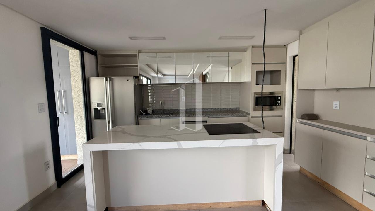 Casa à venda com 4 quartos, 3 suítes, 2 vagas e 166m² no Jardins Marselha, Aparecida de Goiânia (GO) — foto 2 de 19