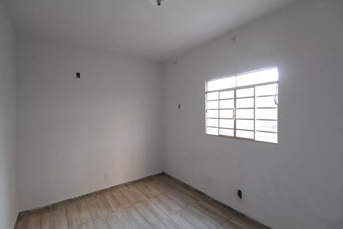 Casa à venda com 4 quartos, 2 suítes, 1 vaga e 486m² no Santa Monica, Belo Horizonte (MG) — foto 16 de 21