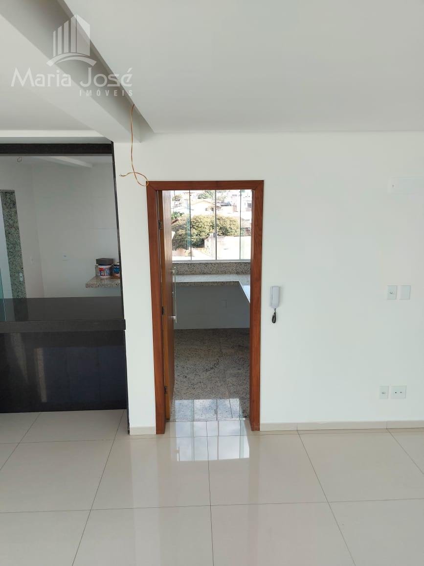 Cobertura à venda com 4 quartos, 1 suíte, 3 vagas e 200m² no Jardim Cambui, Sete Lagoas (MG) — foto 15 de 30