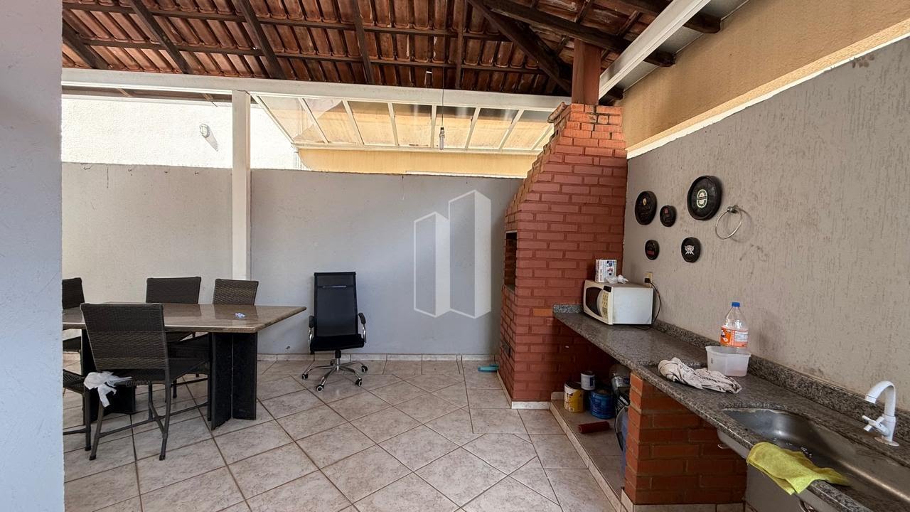 Casa à venda com 6 quartos, 3 suítes, 6 vagas e 360m² no Setor Sul, Goiânia (GO) — foto 30 de 30
