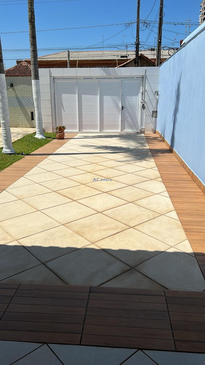 Casa à venda com 2 quartos, 1 suíte, 3 vagas e 135m² no Caiçara, Praia Grande (SP) — foto 19 de 24
