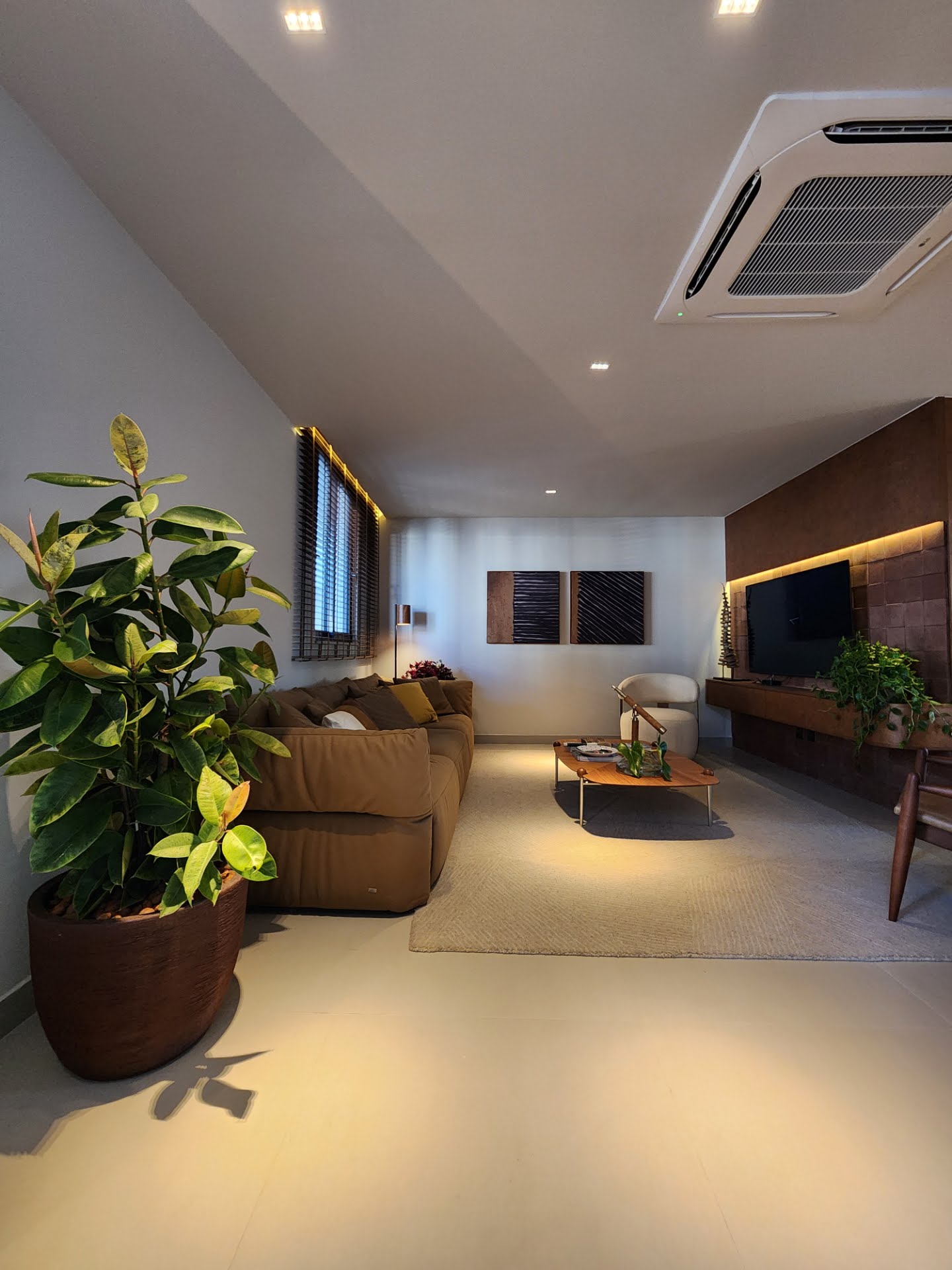 Casa à venda com 3 quartos, 3 suítes, 3 vagas e 147m² no Sim, Feira de Santana (BA) — foto 2 de 19