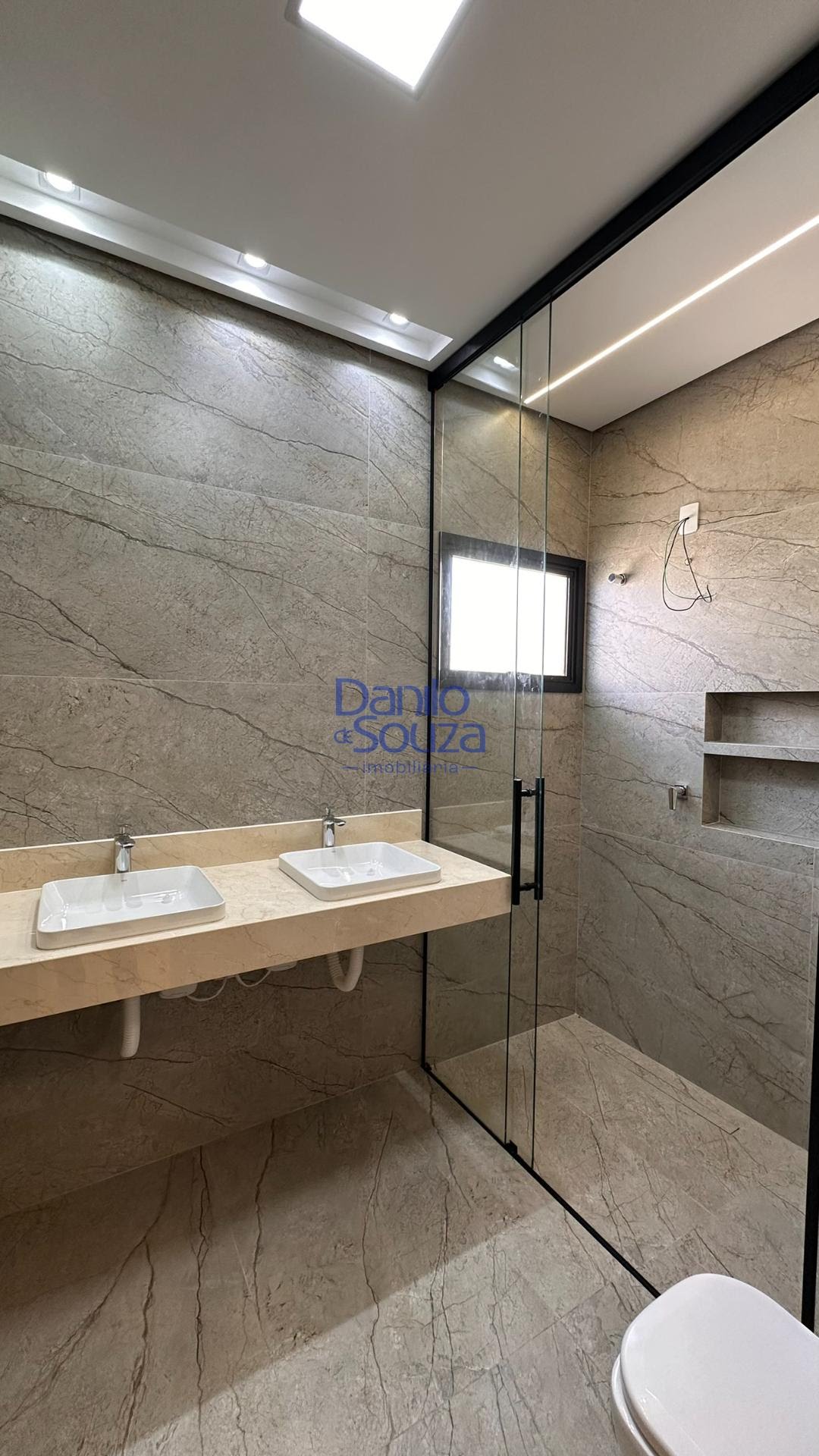Casa à venda com 3 suítes, 4 vagas e 360m² no Villagio Park, Araxá (MG) — foto 18 de 18