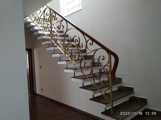 Casa Comercial à Venda Rua Dona Germaine Burchard, Água Branca/SP 