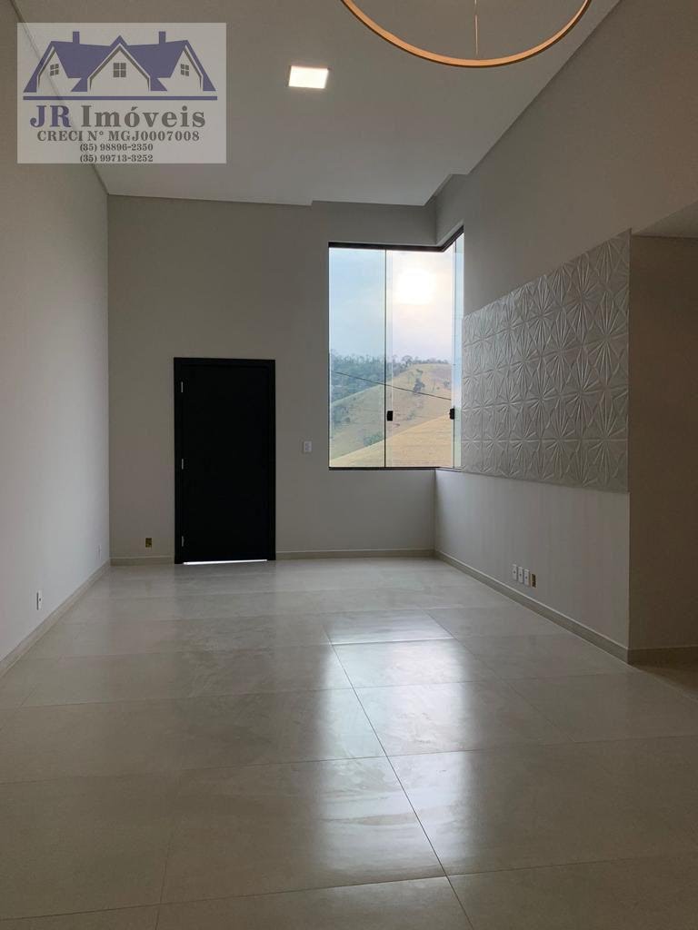 Casa à venda com 2 quartos, 1 suíte e 262m² no Jardim Califórnia, Itajubá (MG) — foto 12 de 13