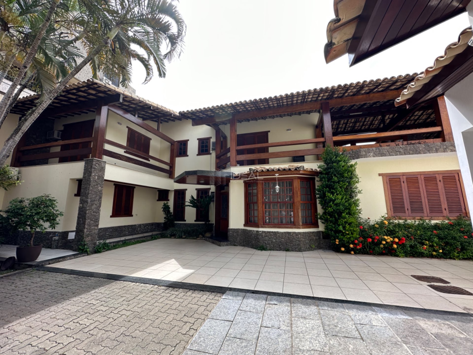 Casa à venda com 4 quartos, 4 suítes, 2 vagas e 460m² no Centro, Campos dos Goytacazes (RJ) — foto 24 de 27