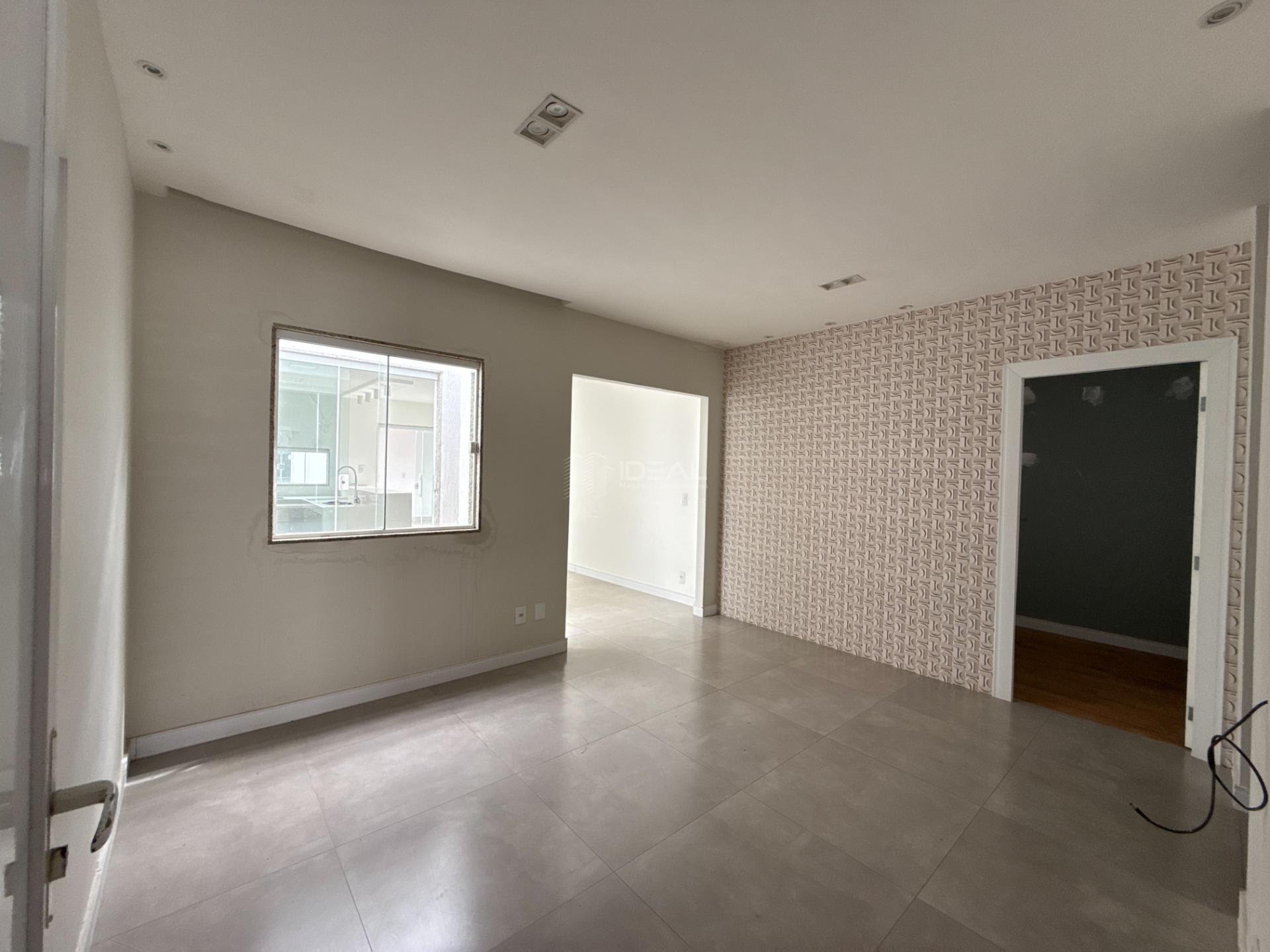 Casa à venda com 3 quartos, 2 banheiros, 2 vagas e 195m² no Parque Santa Clara, Campos dos Goytacazes (RJ) — foto 2 de 22