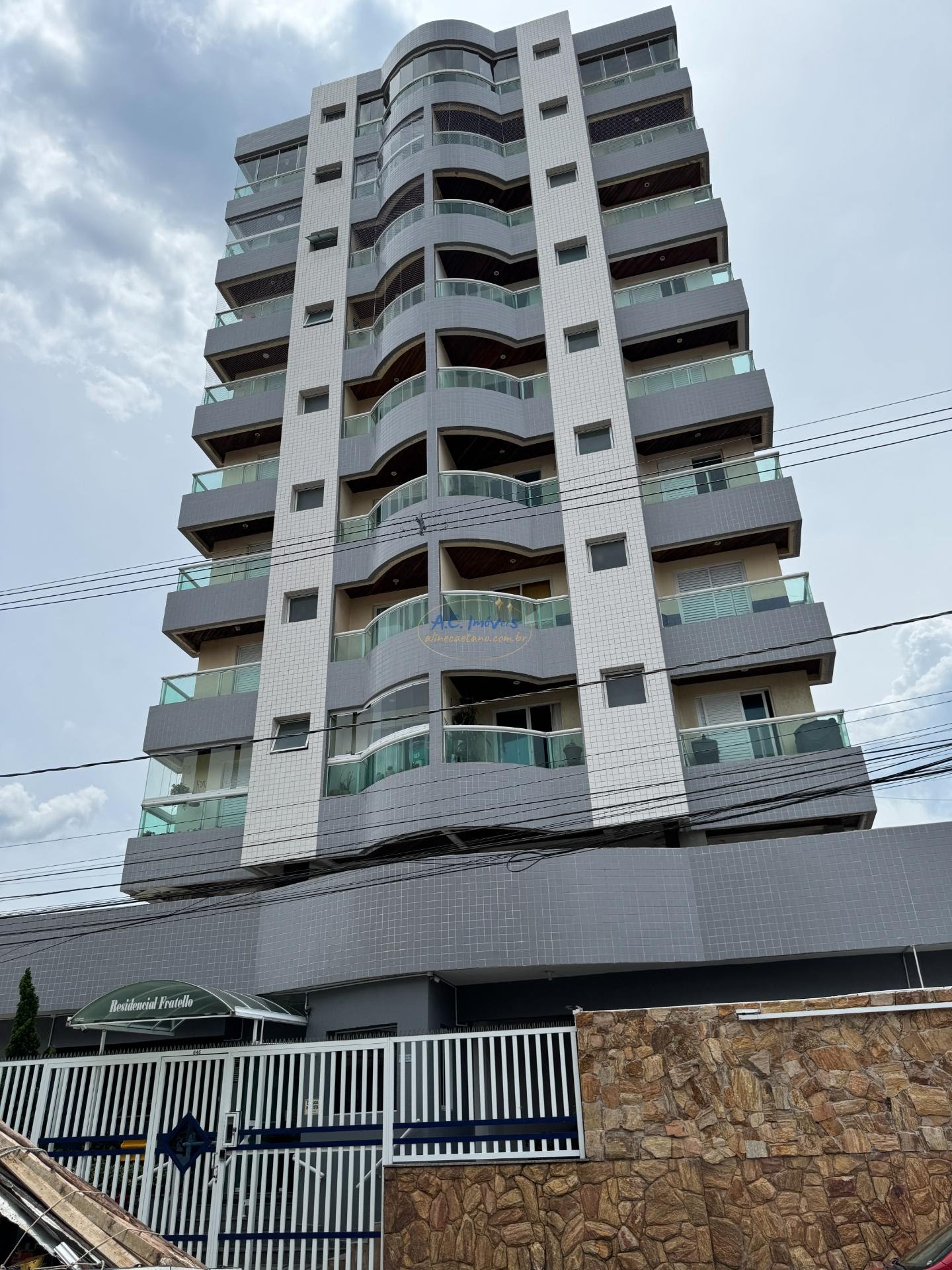 Apartamento à venda com 2 quartos, 3 banheiros, 1 vaga e 62m² no Caiçara, Praia Grande — foto principal