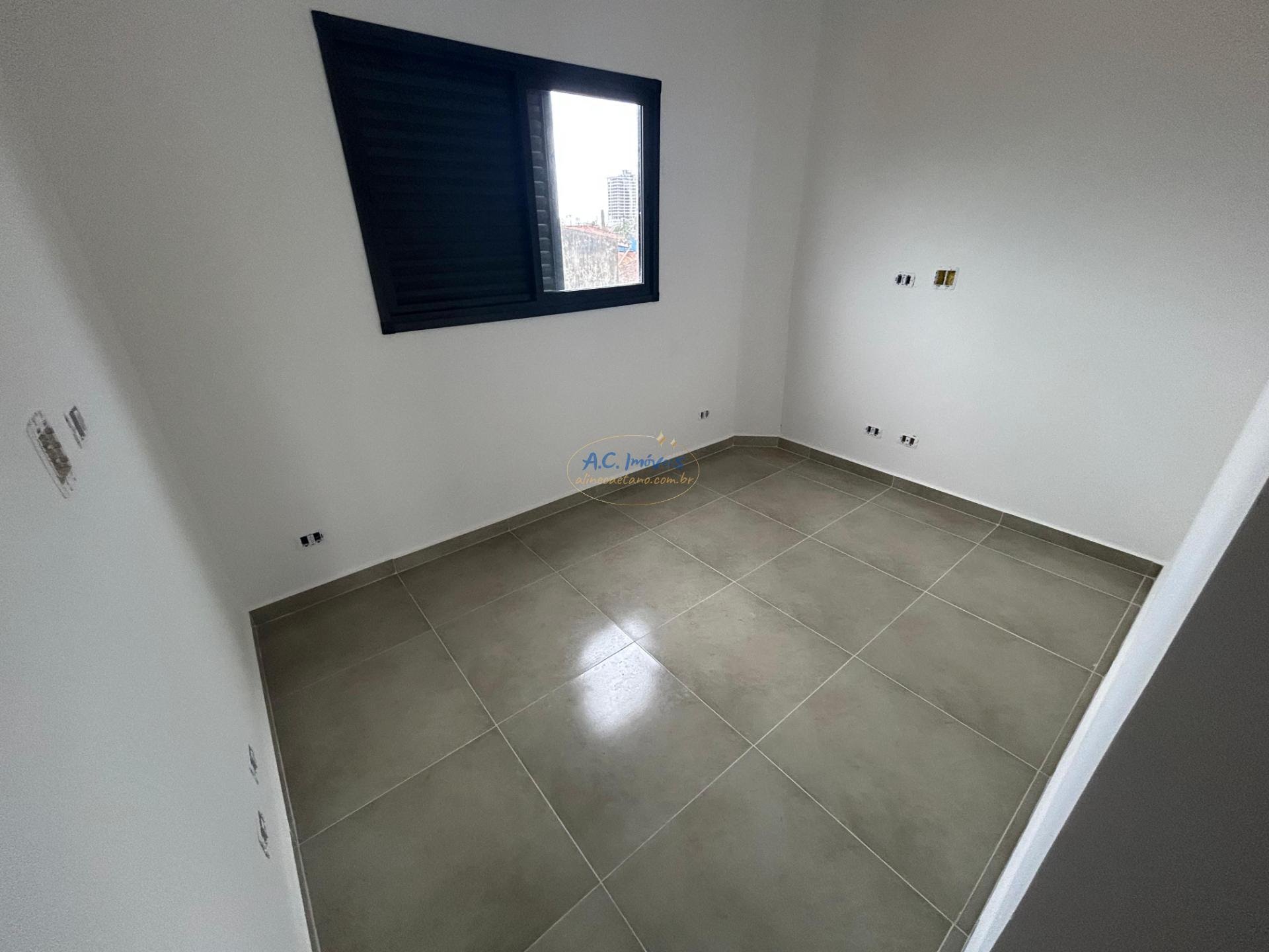 Casa à venda com 3 quartos, 1 suíte, 1 vaga e 108m² no Vila Caiçara, Praia Grande (SP) — foto 13 de 21