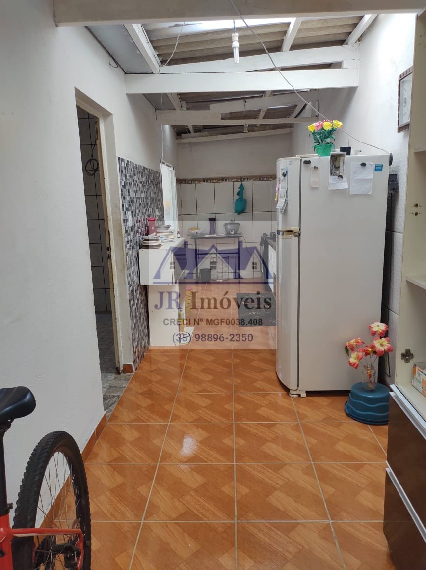 Casa à venda com 2 quartos, 1 banheiro, 2 vagas e 200m² no Vila Rubens, Itajubá (MG) — foto 27 de 30