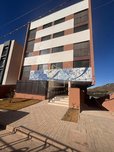 Apartamento de 2 quartos com suíte e garagem