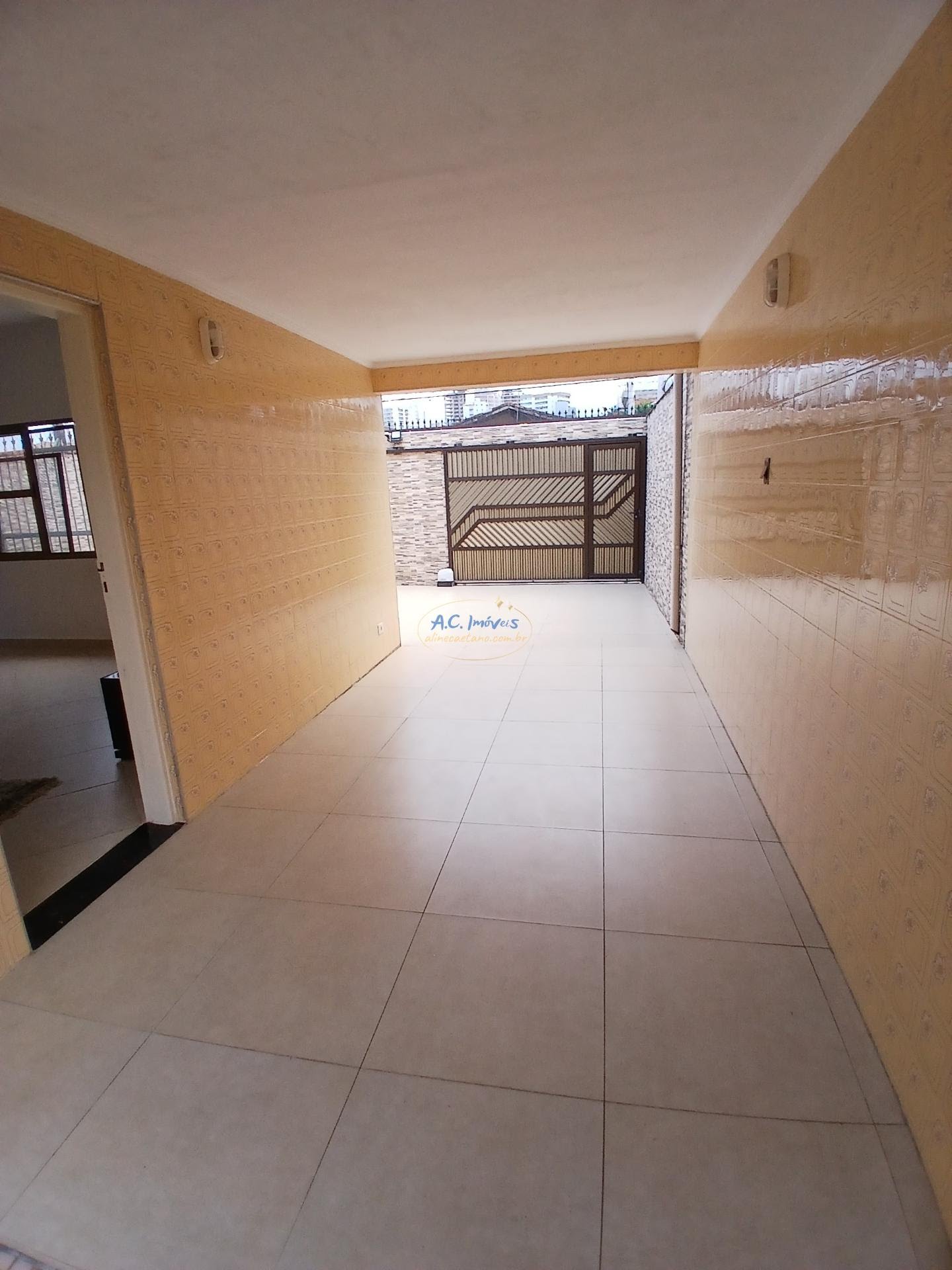 Casa à venda com 3 quartos, 1 suíte, 4 vagas e 130m² no Caiçara, Praia Grande (SP) — foto 17 de 30