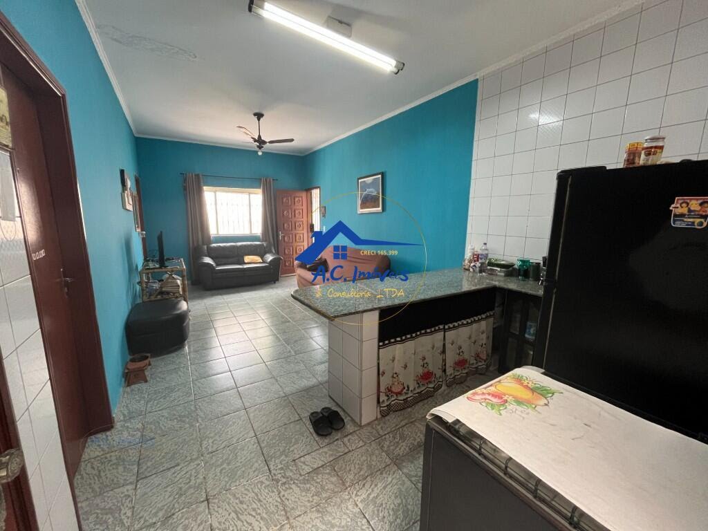 Casa à venda com 2 quartos, 1 banheiro, 1 vaga e 61m² no Jardim Imperador, Praia Grande — foto principal