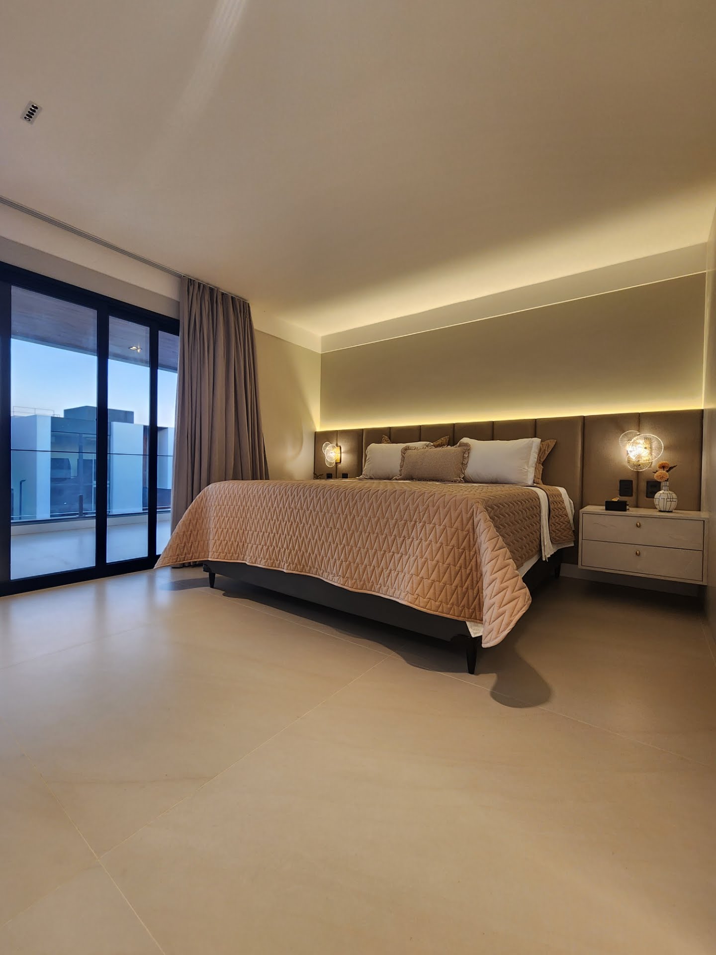 Casa à venda com 4 quartos, 4 suítes, 4 vagas e 380m² no Sim, Feira de Santana (BA) — foto 26 de 30