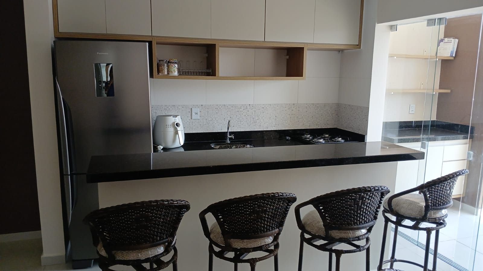 Apartamento à venda com 2 quartos, 2 banheiros, 1 vaga e 69m² no Itaguá, Ubatuba (SP) — foto 3 de 11