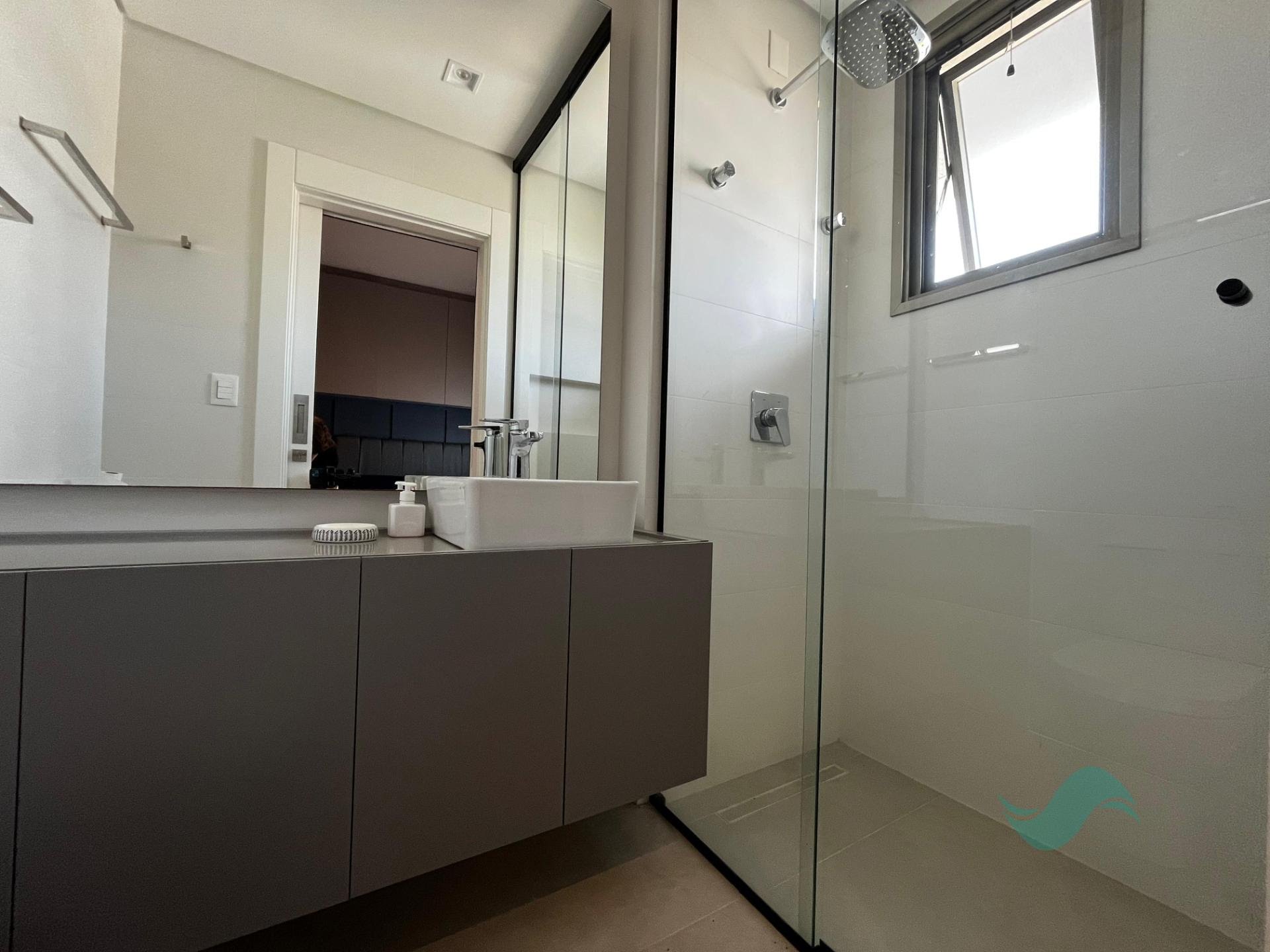 Apartamento à venda com 3 quartos, 3 suítes, 2 vagas e 124m² no Jurerê, Florianópolis (SC) — foto 12 de 23