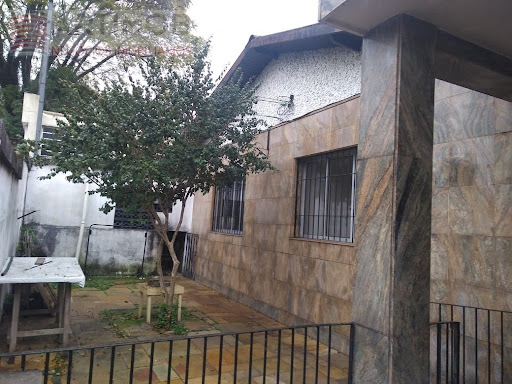 Casa Térrea para Locação no Morumbi | 3 Dorms e Suíte