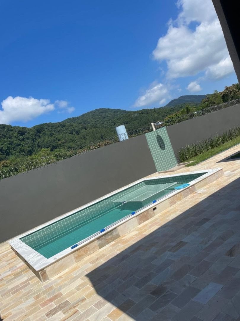 Casa à venda com 3 quartos, 5 banheiros, 3 vagas e 300m² no Jardim Carolina, Ubatuba (SP) — foto 3 de 24