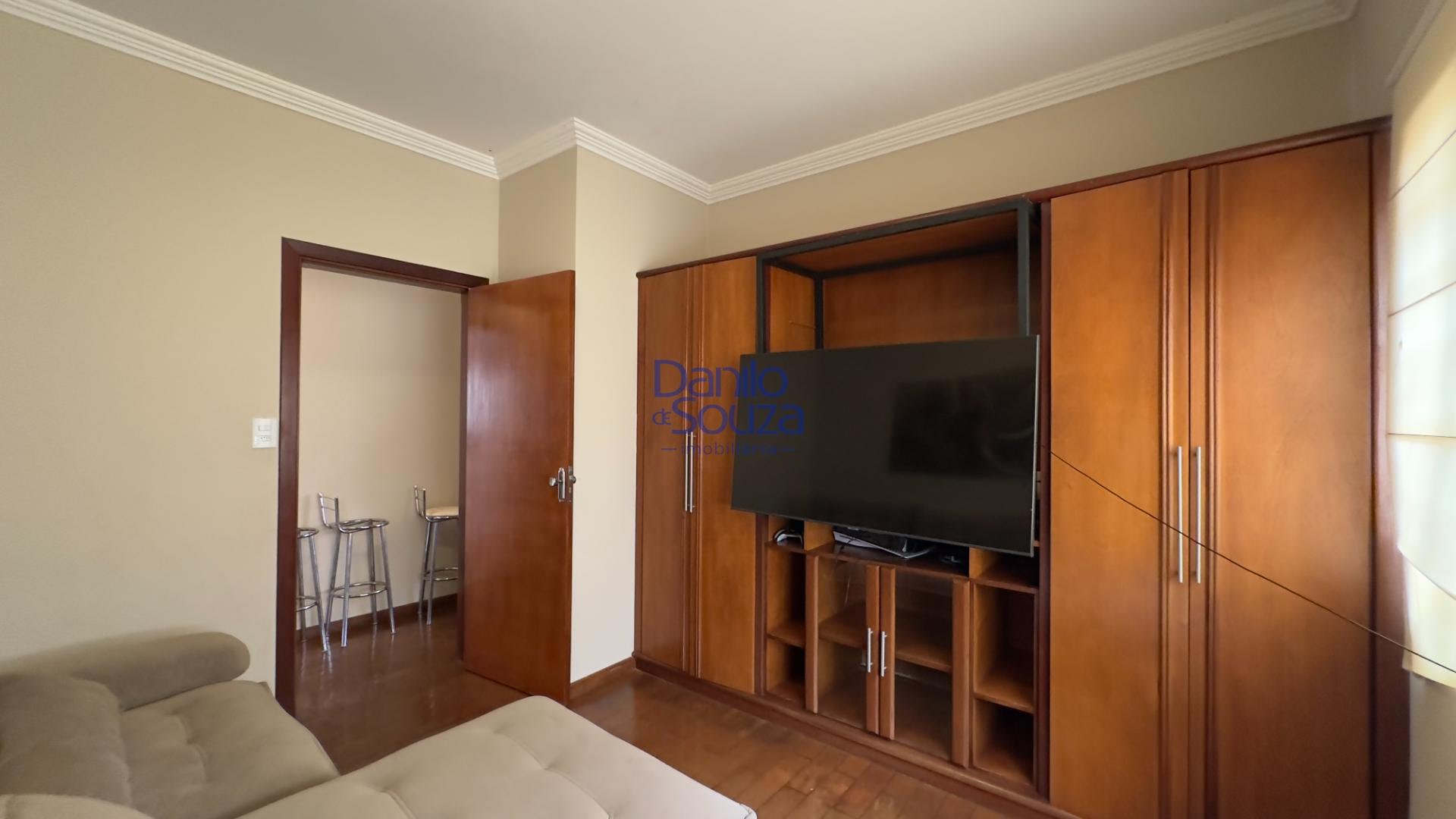 Casa à venda com 3 quartos, 1 suíte, 2 vagas e 411m² no Vila Andrea, Araxá (MG) — foto 7 de 18