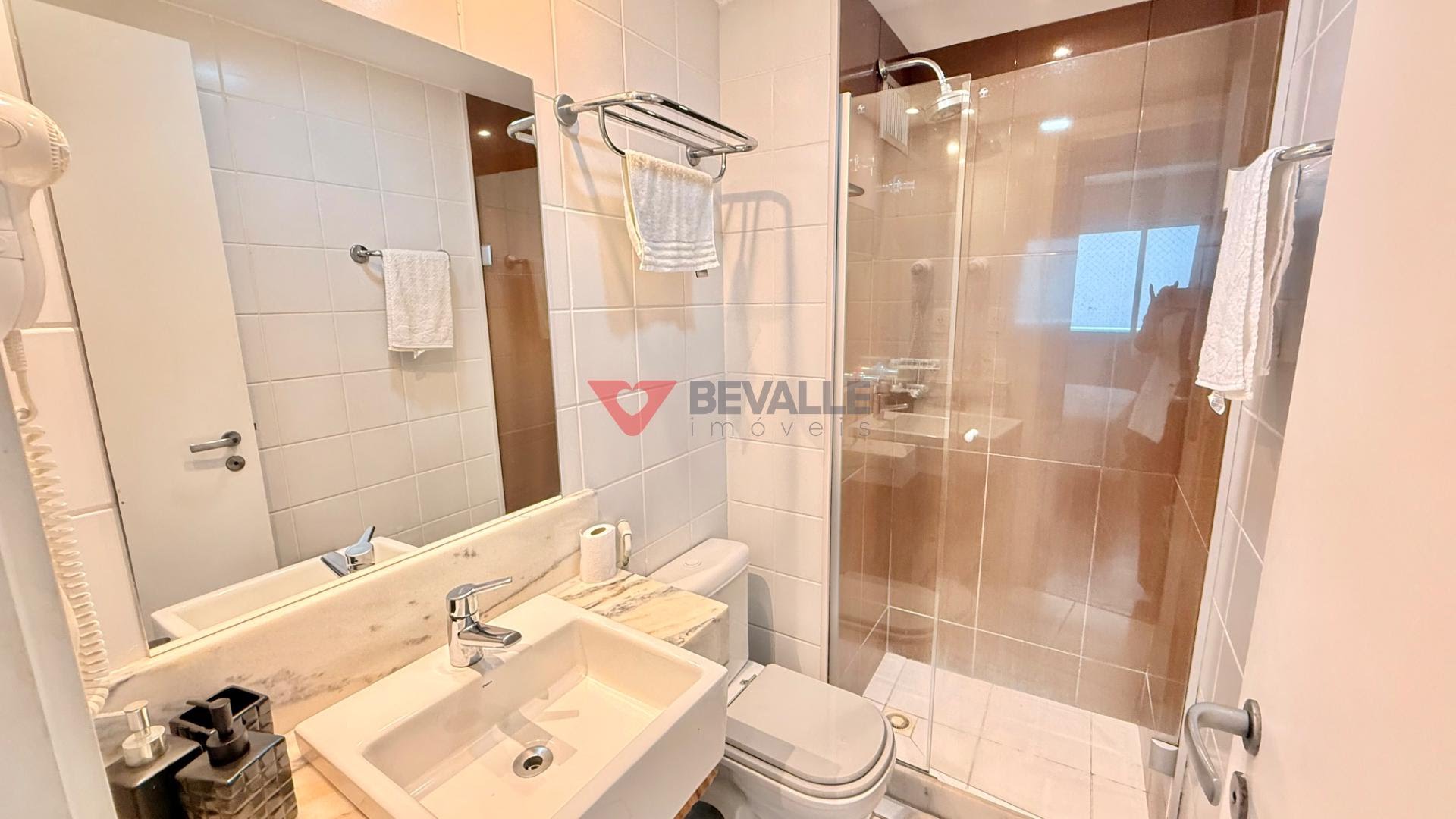 Apartamento à venda com 2 quartos, 1 suíte, 1 vaga e 67m² no Botafogo, Rio de Janeiro (RJ) — foto 14 de 23