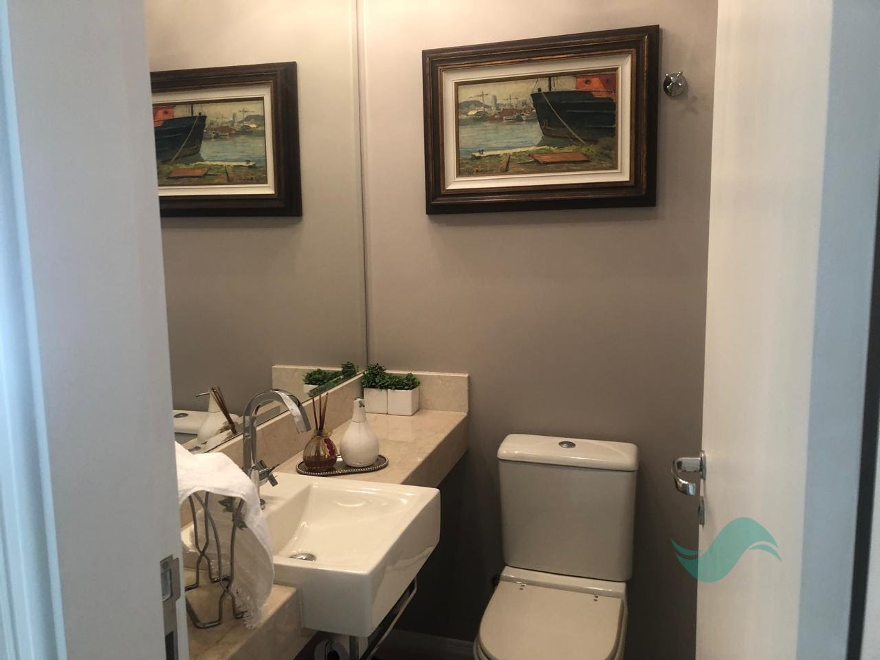 Apartamento à venda com 3 quartos, 3 banheiros, 2 vagas e 110m² no Centro, Florianópolis (SC) — foto 13 de 17
