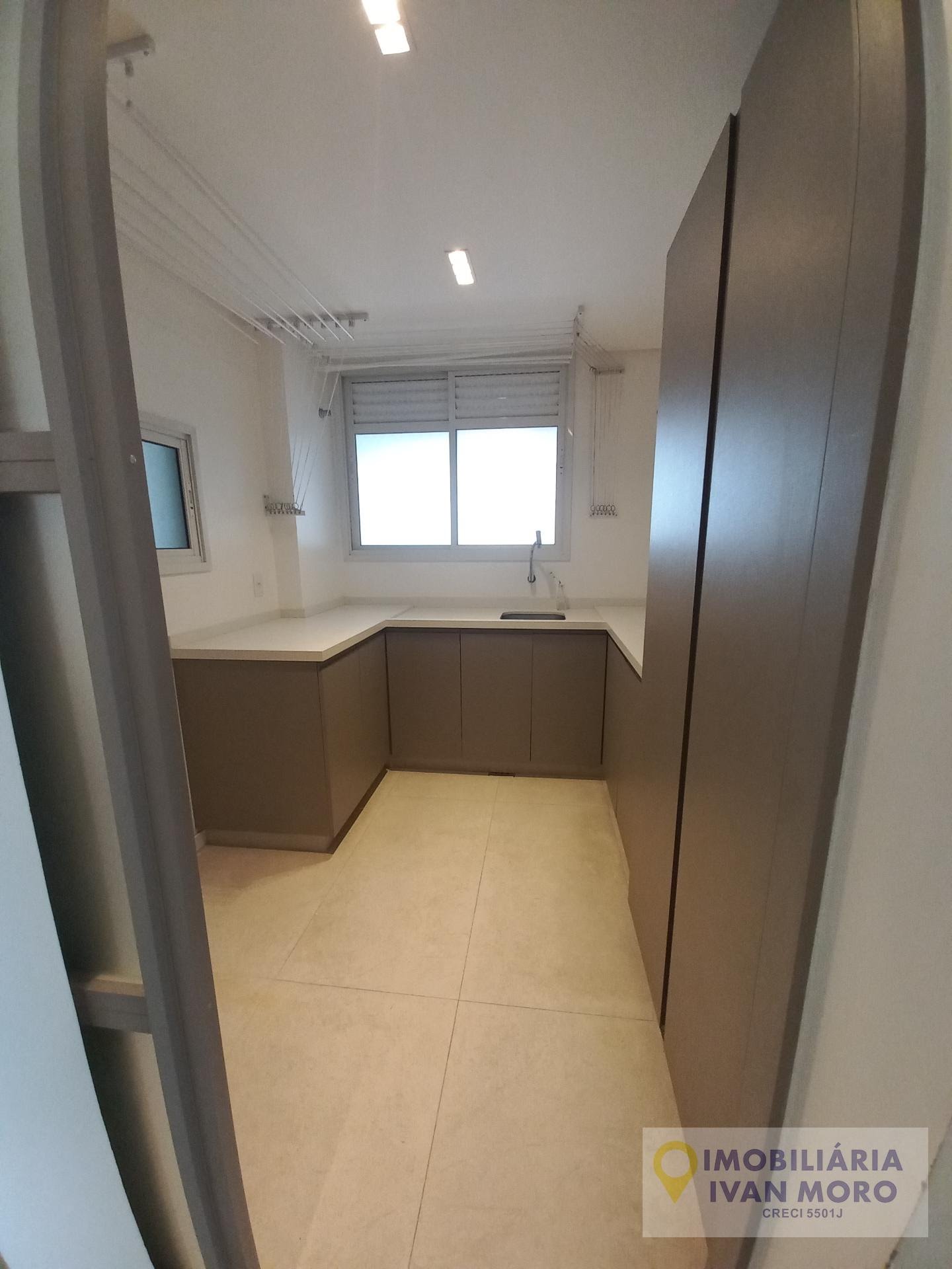 Apartamento à venda com 3 quartos, 3 suítes, 4 vagas e 183m² no João Paulo, Florianópolis (SC) — foto 21 de 30
