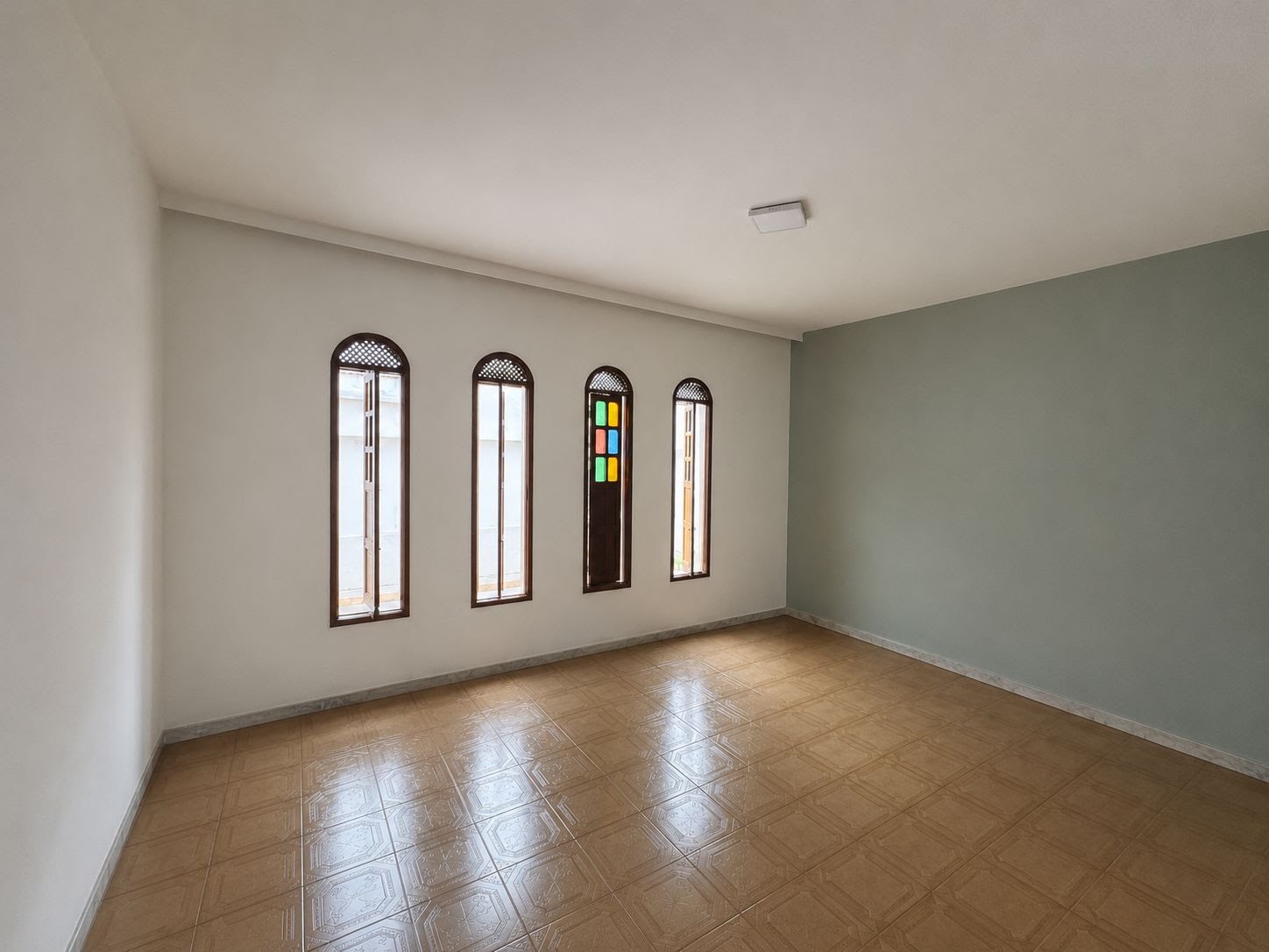 Casa à venda com 3 quartos, 2 suítes, 3 vagas e 180m² no Serraria Brasil, Feira de Santana (BA) — foto 3 de 18