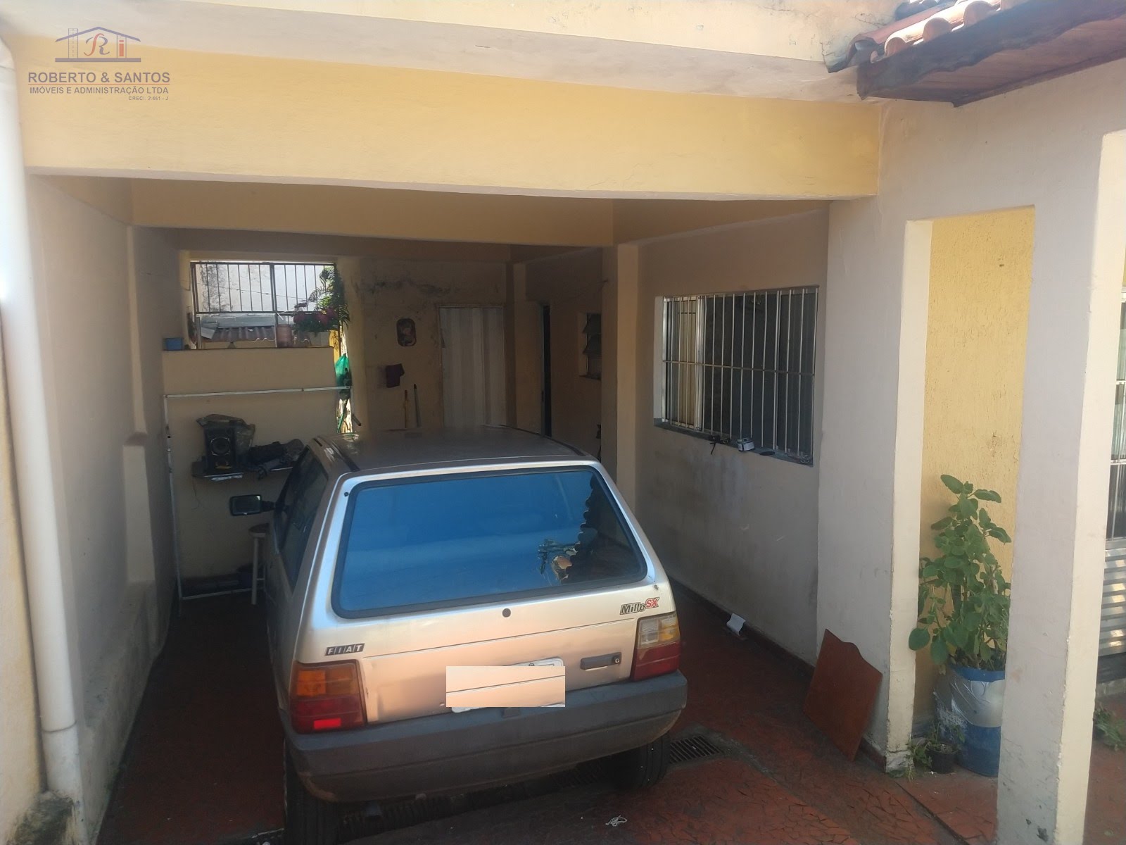 Garagem da casa,  outra vista