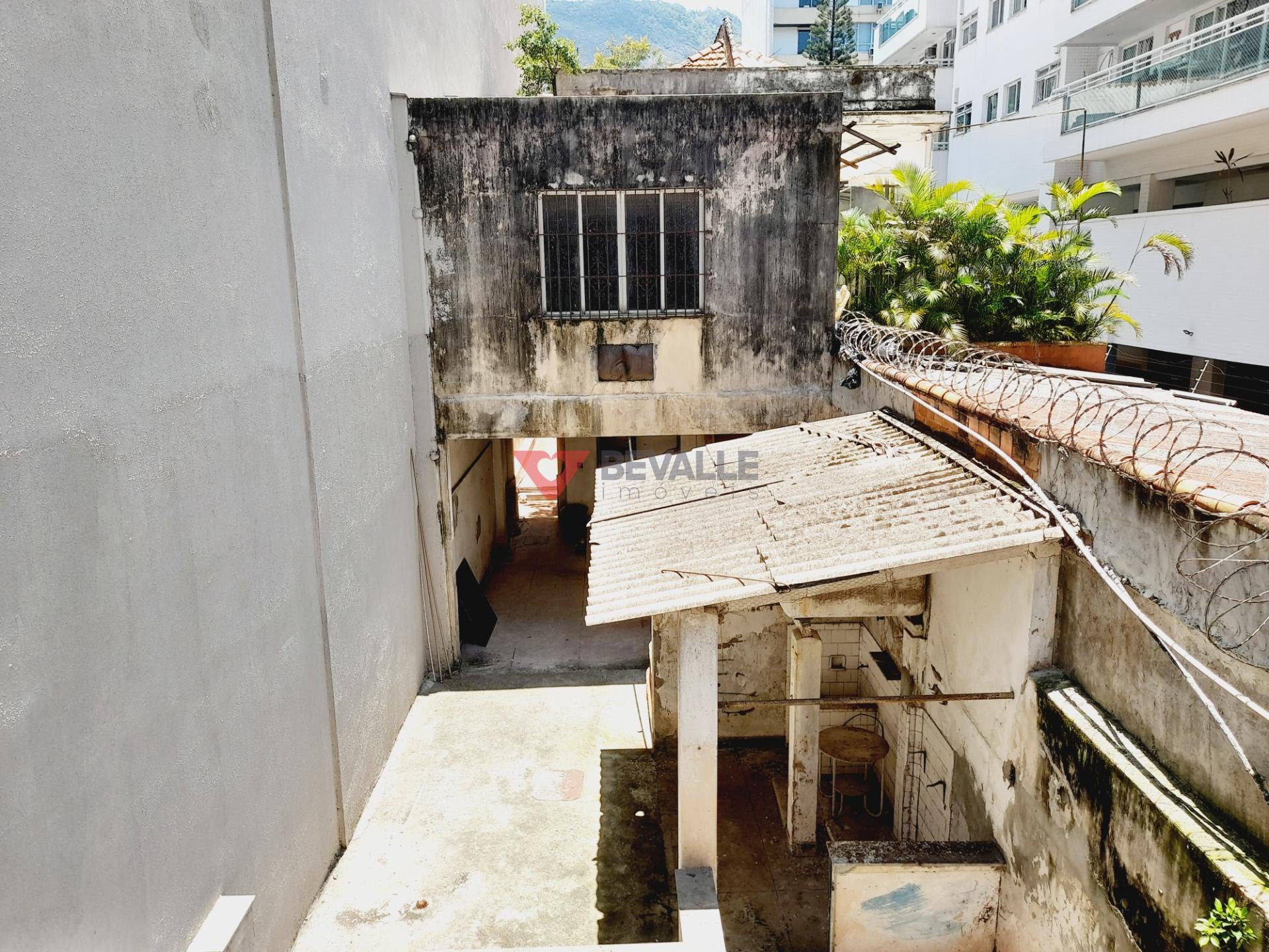 Casa à venda com 11 quartos, 3 banheiros, 2 vagas e 300m² no Botafogo, Rio de Janeiro (RJ) — foto 17 de 30