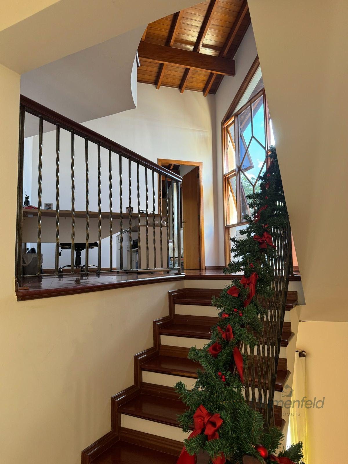 Casa à venda com 4 quartos, 1 suíte, 2 vagas e 400m² no Condomínio Arujazinho IV, Arujá (SP) — foto 11 de 30