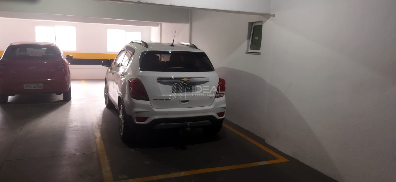 Apartamento com área externa no Flamboyant