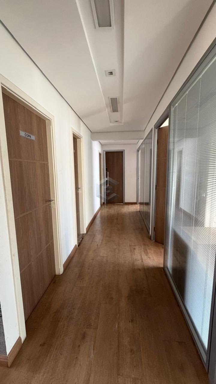 Comercial à venda com 5 banheiros, 3 vagas e 148m² no Jardim Portal da Colina, Sorocaba (SP) — foto 12 de 30