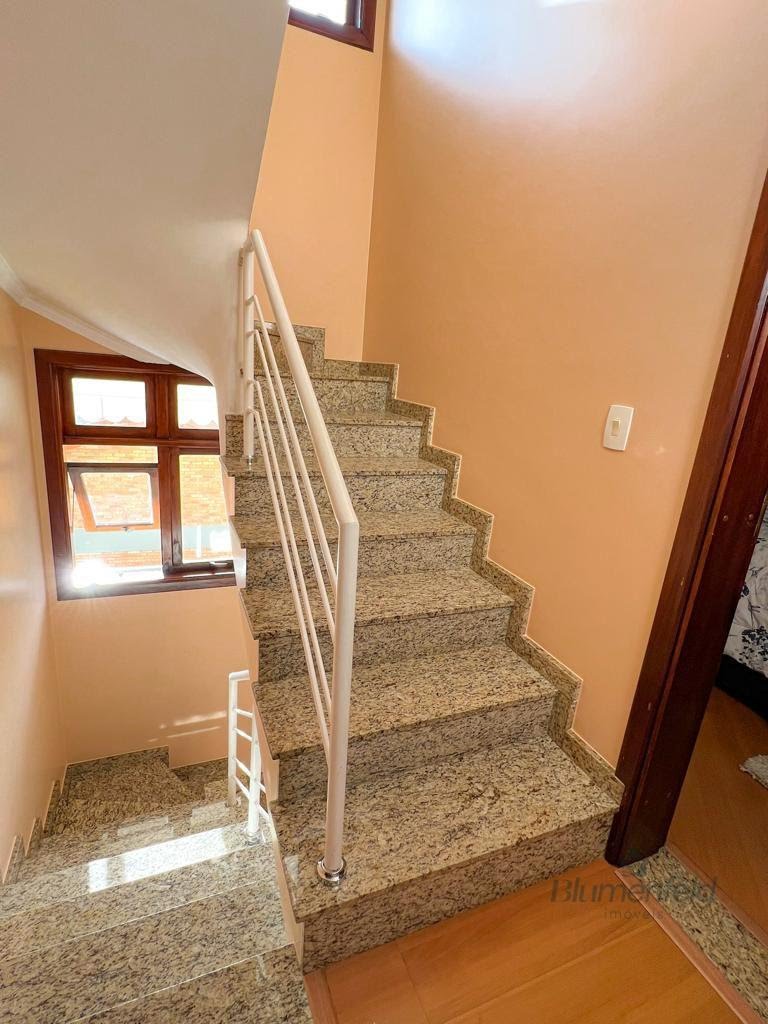 Casa à venda com 3 quartos, 3 suítes, 2 vagas e 315m² no Condomínio Arujazinho IV, Arujá (SP) — foto 8 de 26