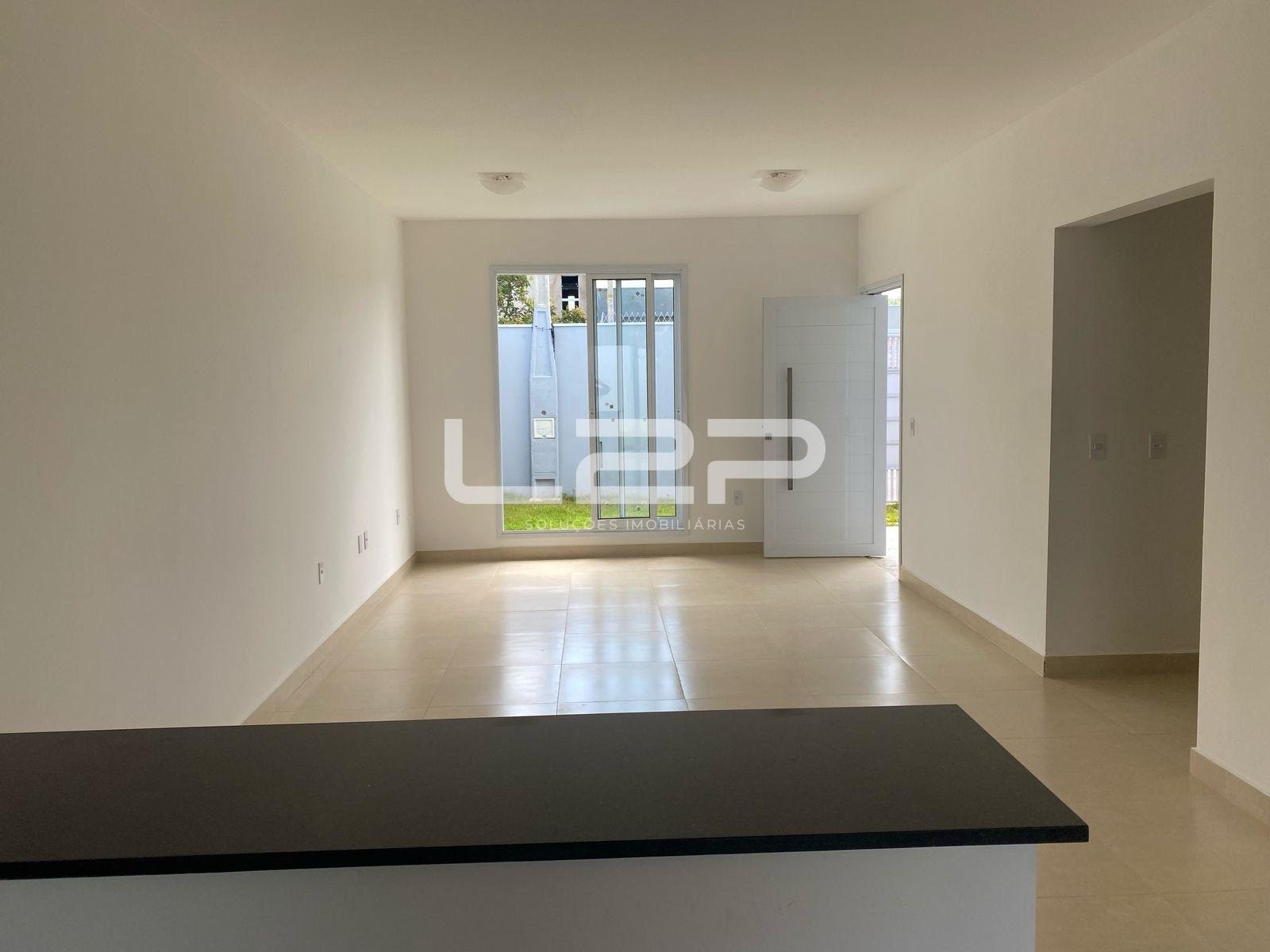Casa à venda com 3 quartos, 1 suíte, 4 vagas e 124m² no Loteamento Jardim Itália, Itupeva (SP) — foto 2 de 17