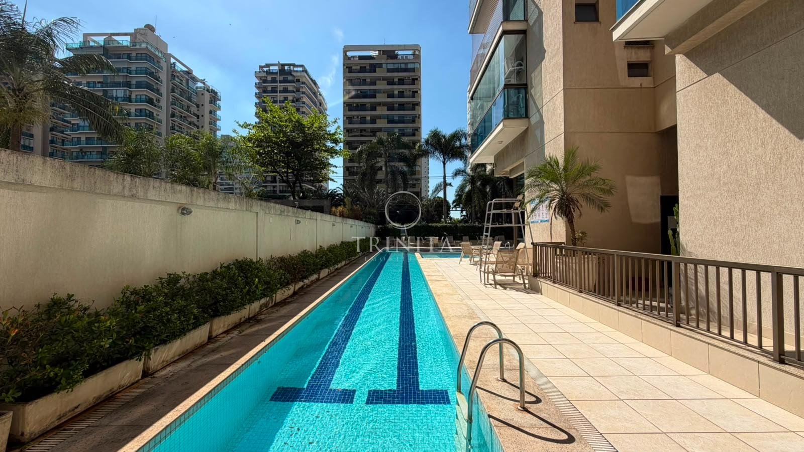 Piscina Condomínio