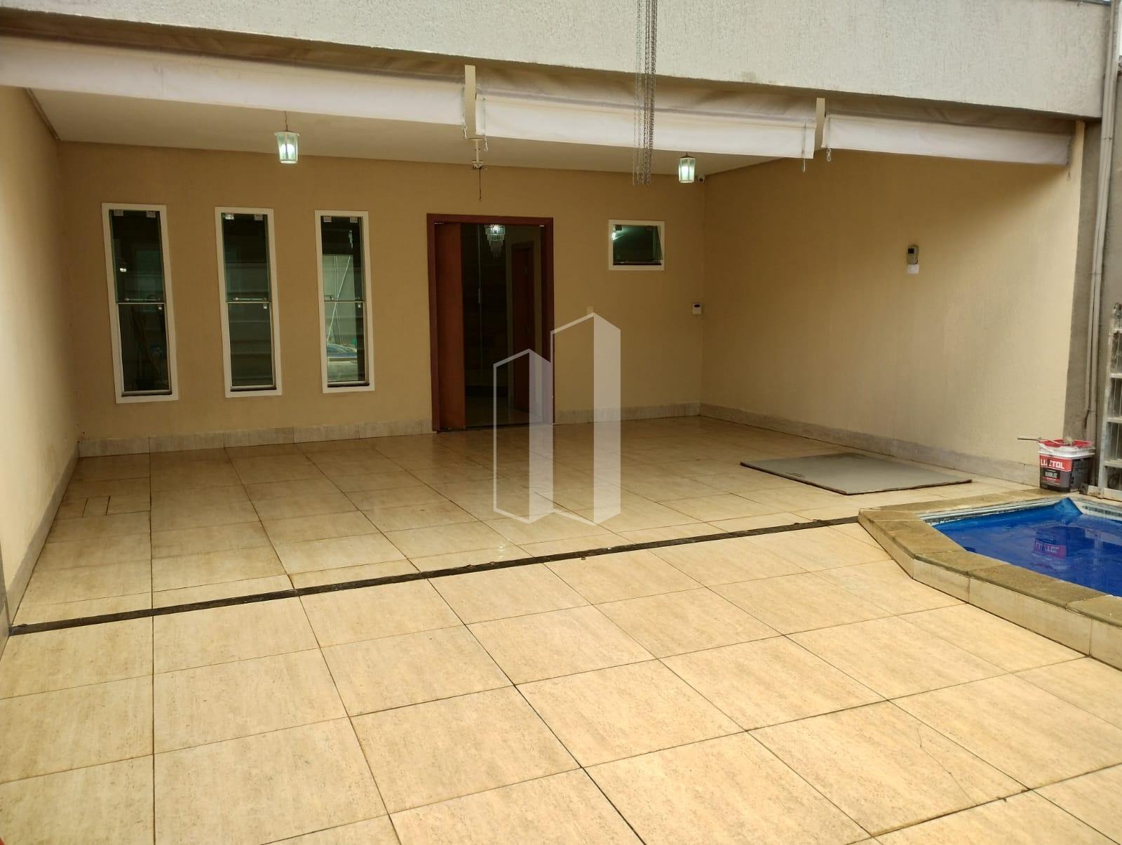 Casa à venda com 3 quartos, 4 banheiros, 3 vagas e 170m² no Parque Amazônia, Goiânia — foto principal
